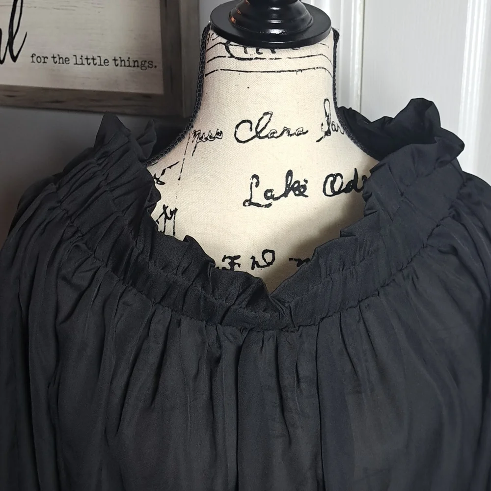 LUCCA Ruffled Blouse - Picture 2 of 7